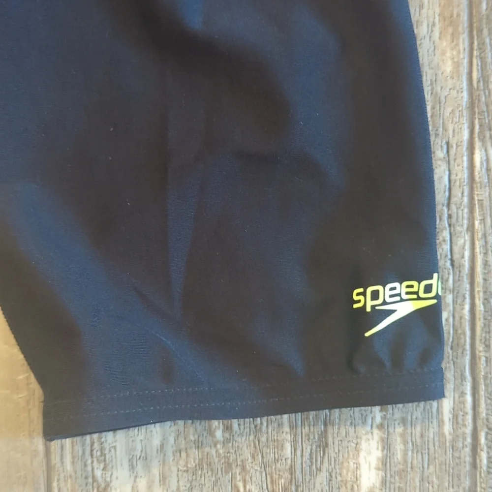 3/$25 SPEEDO Wave Wall Pro LT Black/Red swim jammers swim trunks sz 32